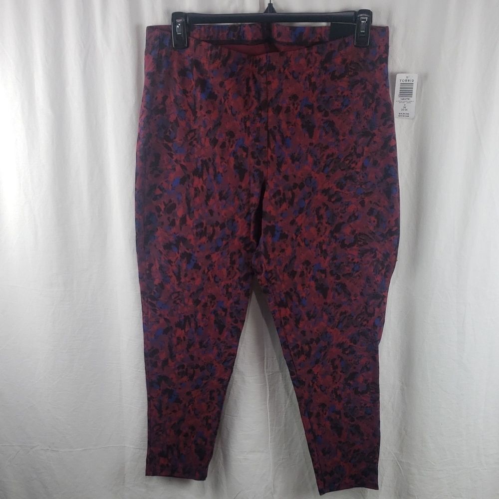 Torrid 3X Dark Red and Blue Animal Print Leggings